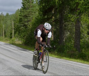 开云入口-禁区巨兽与钢铁蓝军，当德罗巴撕碎极限，切尔西于绝境中咆哮，铁血蓝狮！德罗巴绝境怒吼铸就欧冠传奇